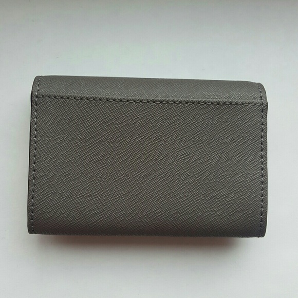 Kate Spade wallet - Picture 6 of 8